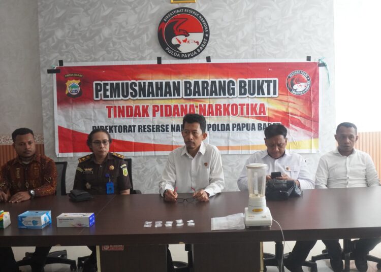 Polda Papua Barat Musnahkan Barang Bukti Narkotika Jenis Sabu Sebanyak 17,52 Gram
