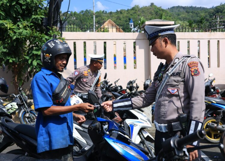 Hari ke-12 Operasi Patuh Cartenz, 43 Kendaraan Ditilang di Depan Mapolda Papua