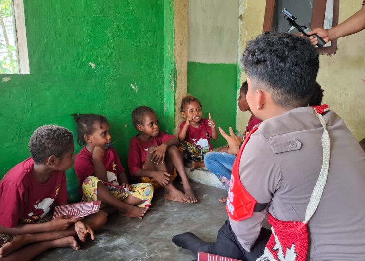 Satgas Si Ipar Polres Yahukimo Kembali Melakukan Kelas Ceria