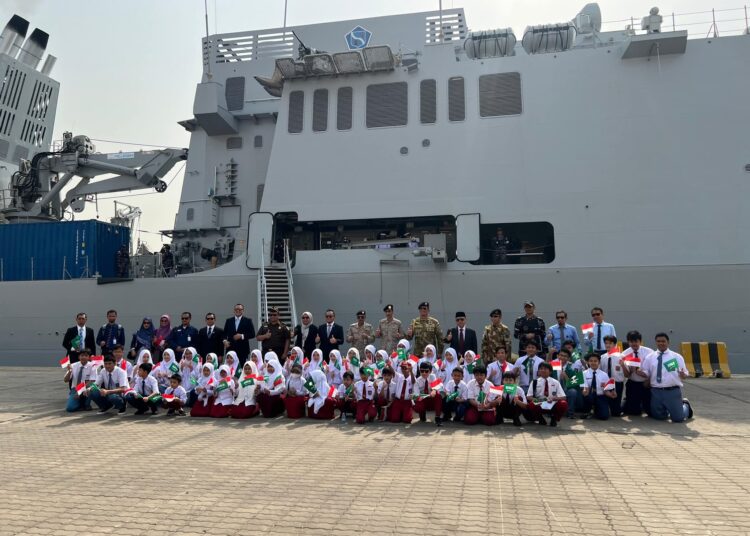 Dari Italia Ke Indonesia, KRI Brawijaya-320 Singgah di Jeddah