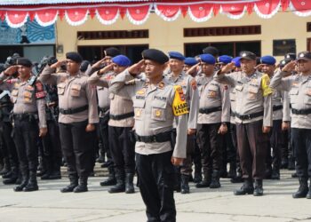 Kapolres Sarmi Tegaskan Kesiapan Amankan Distribusi Logistik PSU Gubernur Papua 2025