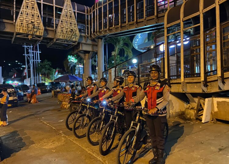 Bermodalkan Sepeda, Team Anggrek Hitam Polwan Ditsamapta Polda Papua Lakukan Patroli di Jayapura Utara