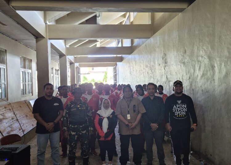 Polres Fakfak dan Kesbangpol Gelar Sosialisasi Pencegahan Radikalisme kepada Paskibraka 2025 Jelang HUT ke-80 Kemerdekaan RI