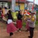 Karnaval Meriah di Jagebob, Polsek Bagikan Bendera Merah Putih untuk Anak PAUD–TK