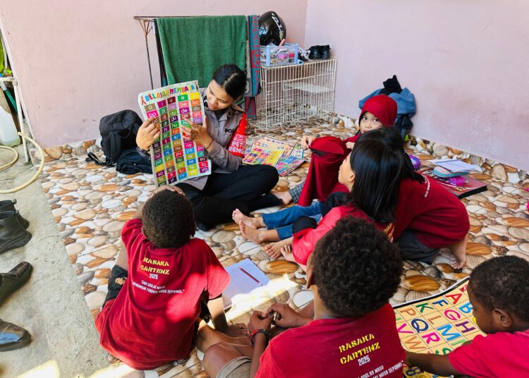 Semangat Belajar Anak Putus Sekolah di Jayapura Terus Berkembang, Subsatgas Si Ipar terus hadir