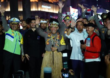 Kehangatan Kapolri di Tengah Semarak Panggung Rakyat Bundaran HI