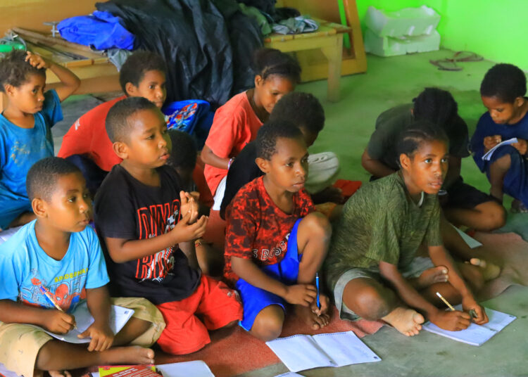 Satgas Si-Ipar Hadirkan Kelas Ceria, Anak-anak Yalimo Belajar Cara Cepat Berhitung