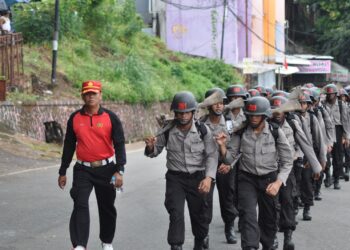 Ka SPN Polda Papua Pimpin Hiking, Bentuk Karakter dan Kesiapan Tugas Siswa Diktukba