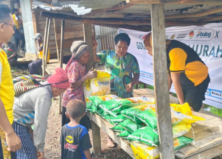 Polres Lanny Jaya Gelar Operasi Gerakan Pangan Murah Tahap II, Salurkan 1.000 Kg Beras di Dua Kampung