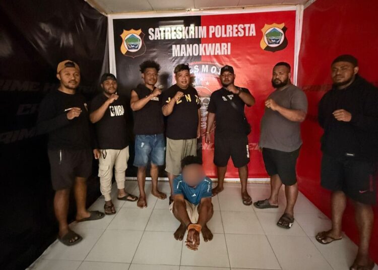 Polda Papua Barat melalui Polresta Manokwari Tangkap Pelaku Curat di Manokwari, Satu Masih Diburu