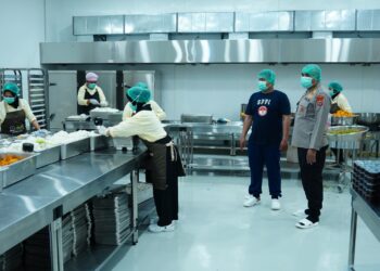 Irwasda Polda Papua Tinjau Langsung Pendistribusian Makan Bergizi Gratis di Kota Jayapura