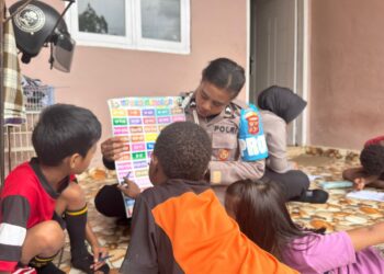 Polisi Pi Ajar, Operasi Rasaka Cartenz 2025 Hadir Mencerdaskan dan Merangkul Anak Bangsa