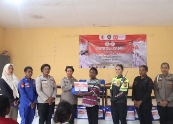 Jelang Hut Polwan Ke – 77, Polwan Polres Merauke dan Polwan Brimob Gelar Patroli Kasih