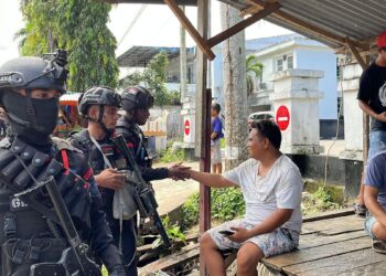 Satbrimob Polda Papua Barat Intensifkan Patroli Kamtibmas di Manokwari