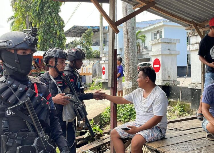 Satbrimob Polda Papua Barat Intensifkan Patroli Kamtibmas di Manokwari