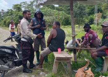 Kapolsubsektor Risei Sayati Sambangi Warga Kampung Daimboa, Ajak Jaga Kamtibmas Kondusif