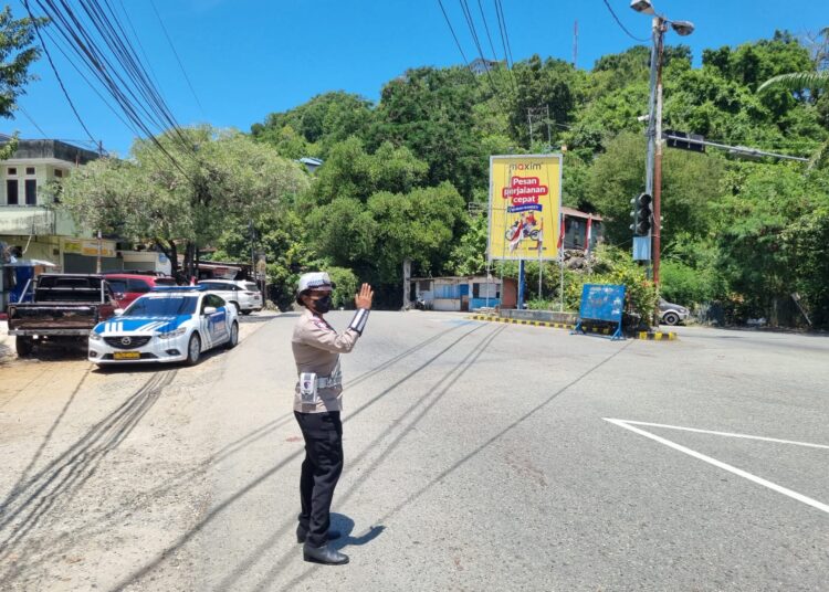 Ditlantas Polda Papua Laksanakan Program “Polantas Menyapa” Melalui Patroli Pinang Biru