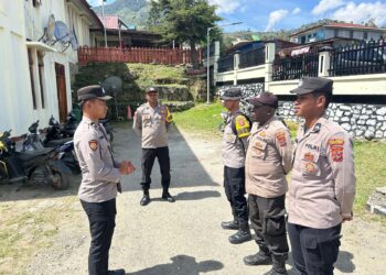 Sat Binmas Polres Tolikara Laksanakan Kegiatan Sambang, Perkuat Hubungan dengan Warga