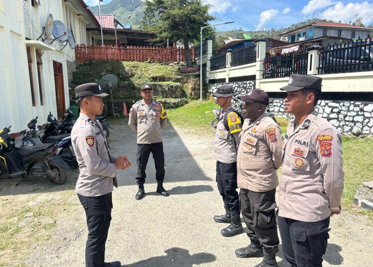 Sat Binmas Polres Tolikara Laksanakan Kegiatan Sambang, Perkuat Hubungan dengan Warga