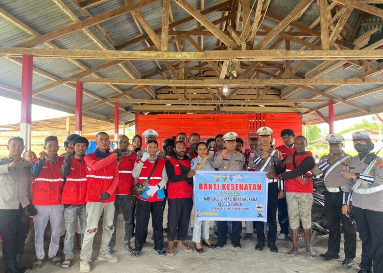 Satlantas Polres Sarmi Gelar Bakti Kesehatan peringati HUT Lalu Lintas ke-70