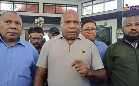 Gubernur Papua Terpilih Sampaikan Pesan Sejuk: “Tinggalkan Ego, Kita Semua Bersaudara”