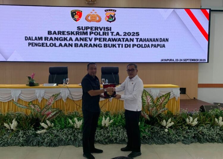 Polda Papua Terima Supervisi Bareskrim Polri T.A. 2025 Terkait Anev Perawatan Tahanan dan Pengelolaan Barang Bukti