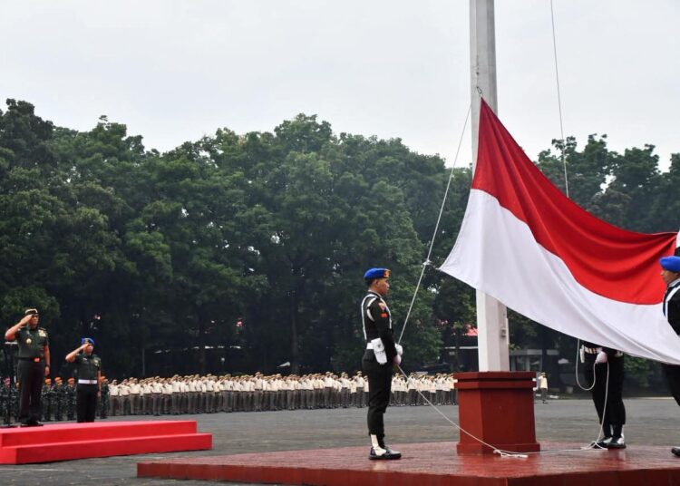 Mabes TNI Gelar Upacara Hari Sumpah Pemuda: Indonesia Harus Berdiri Tegak, Indonesia Tidak Boleh Kalah