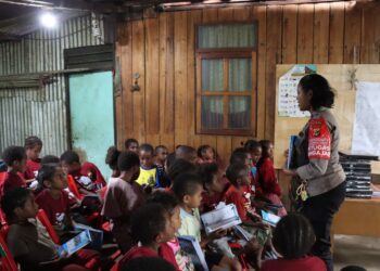 Polres Jayawijaya Laksanakan Giat Edukasi Anak di Kampung Walani Dalam Rangka Operasi Rasaka Cartenz 2025