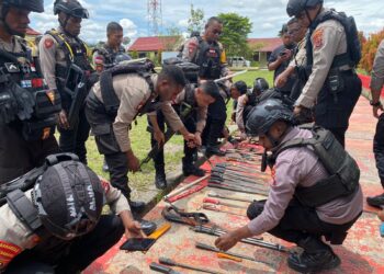 Polres Jayawijaya dan Brimob Yon D Wamena Gelar Patroli dan Razia Gabungan Dalam Rangka Harkamtibmas