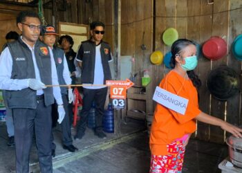 49 Adegan Rekonstruksi Ungkap Fakta Kasus Pembunuhan Bayi Kandung di Sarmi