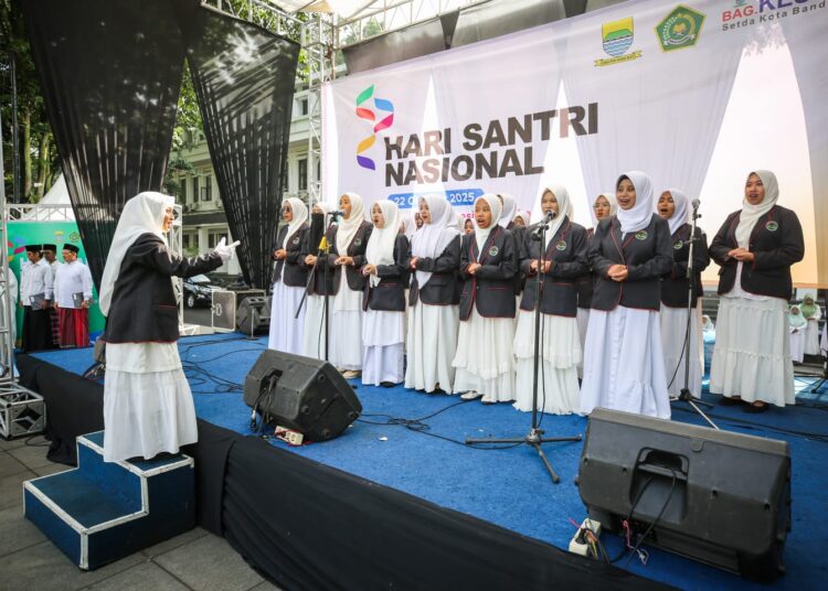 Peringati Hari Santri, Farhan: Santri Adalah Penjaga Nilai dan Pembangun Peradaban