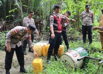 Razia Gabungan, Wujudkan Kabupaten Sarmi Aman dan Kondusif Tanpa Minuman Keras Beralkohol