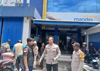 Kapolres Jayawijaya Tinjau Pengamanan dan Penyaluran Dana Desa Tahap I Tahun 2025