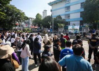 KLH Apresiasi Pengelolaan Sampah Kelurahan Antapani Tengah