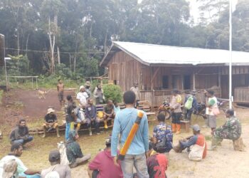 Kapolsek Tor Atas Pimpin Konsolidasi Tim Gabungan dalam Pencarian Security PT. Iriana Mutiara Mining yang Hilang