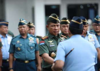 Panglima TNI Berikan Kuliah Umum kepada 111 Pasis Sesko TNI dan Resmikan Lapangan Olahraga Sesko TNI
