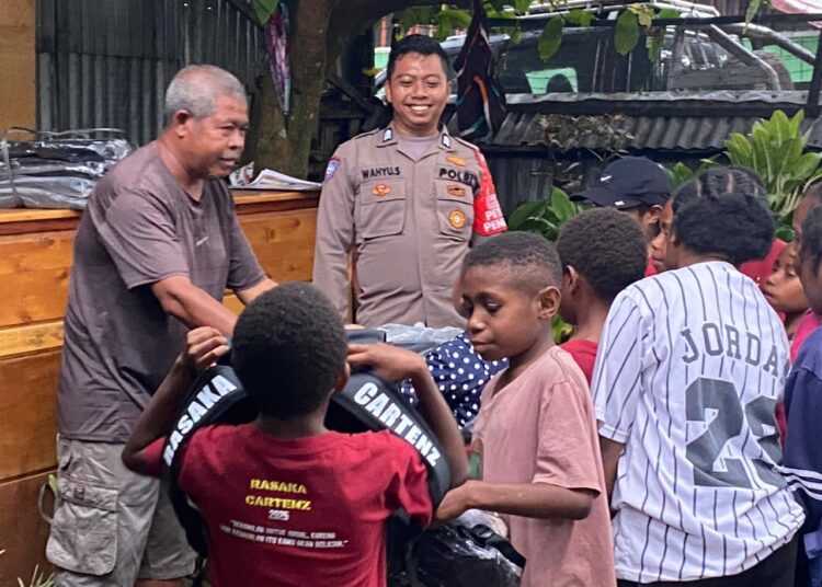Operasi Rasaka Cartenz 2025, Subsatgas Si Ipar Polres Jayawijaya Gelar Kegiatan Sosial di Kampung Walani