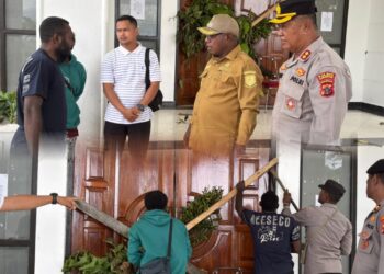 Kapolre Mamberamo Raya Langsung Membuka Adanya Pemalangan Dikantor Bupati Kabupaten Mamberamo Raya
