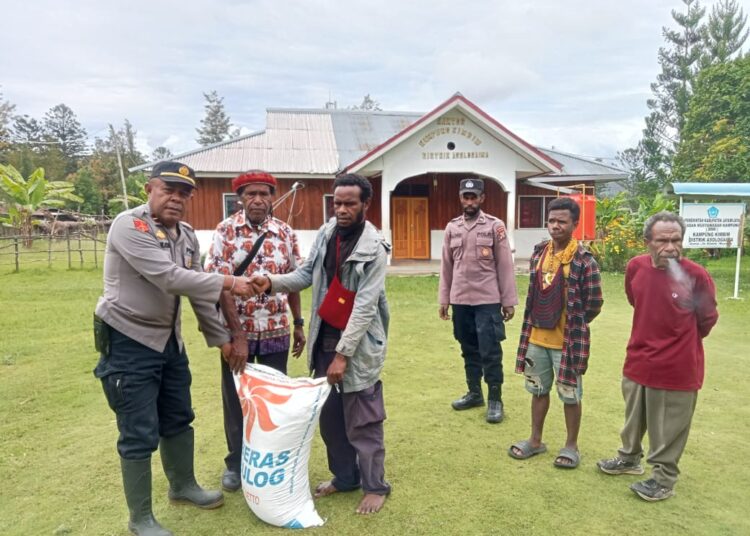 Dekat dengan Warga, Polsek Asologaima Ajak Tetap Tenang dan Bersatu
