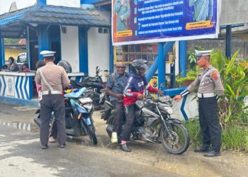 Sat Lantas Polres Sarmi Gencarkan Edukasi di Hari Ketiga Operasi Zebra Cartenz 2025