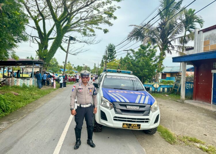 Sat Lantas Polres Sarmi Amankan Jalur dan Kawal Rangkaian Hari Ikan Nasional XII di Kota Sarmi
