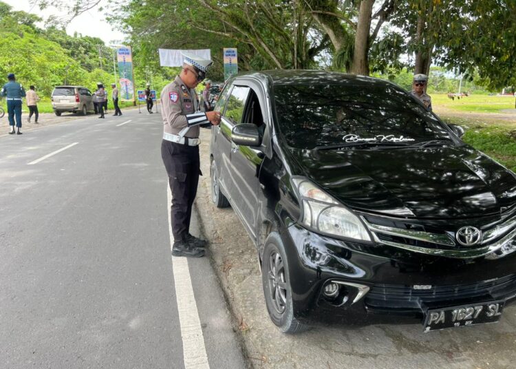 Sat Lantas Polres Sarmi Intensifkan Himbauan dan Penindakan Simpatik pada Ops Zebra Hari Keempat