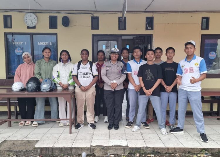 Sat Lantas Polres Jayawijaya Gelar Penyuluhan Keliling untuk Pelajar SMU