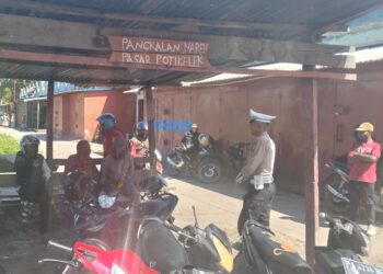 Sat Lantas Polres Jayawijaya Gelar Sosialisasi Keselamatan Berkendara kepada Pengemudi Ojek di Wamena