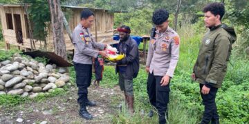 Kapolsek Bolakme Lakukan Sambang dan Sampaikan Himbauan Kamtibmas di Distrik Bolakme