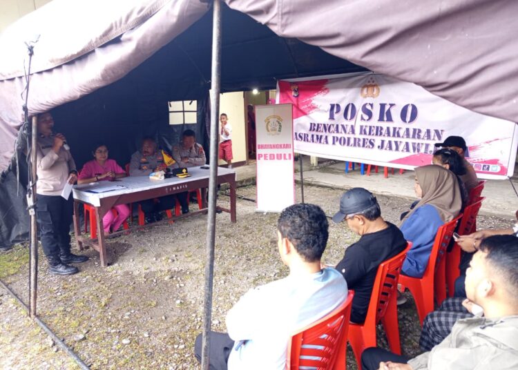 Polres Jayawijaya Salurkan Bantuan untuk Korban Kebakaran Asrama