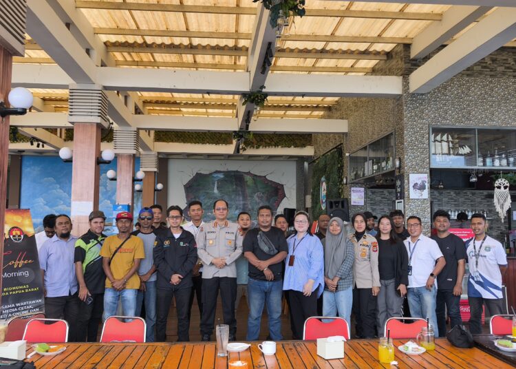 Coffee Morning Kabid Humas Papua Barat Bersama Wartawan Bangun Kemitraan dan Silaturahmi