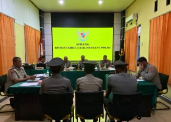 Polres Jayawijaya Gelar Sidang Komisi Kode Etik Profesi Polri Terhadap Enam Personil