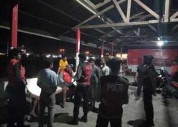 Patroli Malam Sat Samapta Polres Sarmi Fokuskan Pengamanan di Area Pasar Sentral Mararena