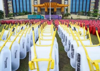 Polda Riau Kirim 3.459 Peralatan Kerja ke Aceh dan Sumbar untuk Percepatan Pemulihan Pascabencana